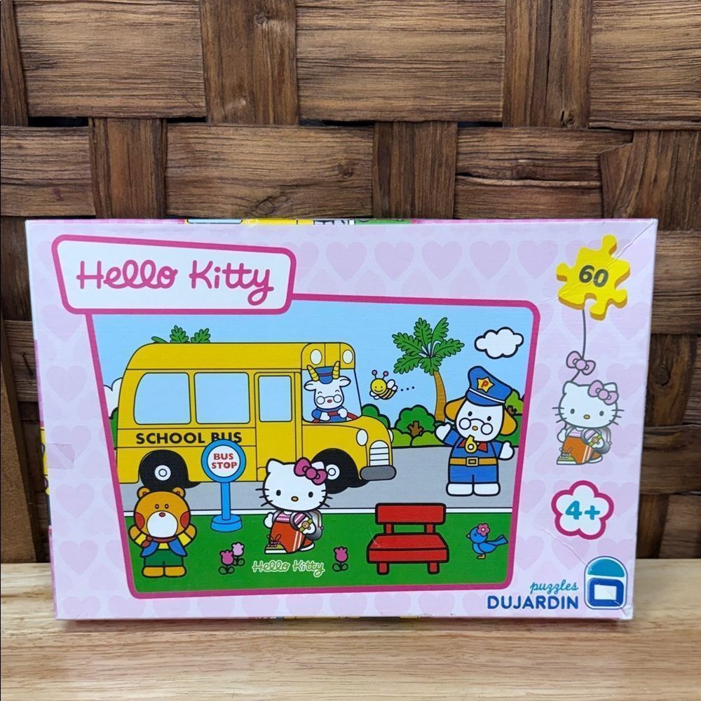 Hello Kitty Yellow School Bus Puzzle 60pcs